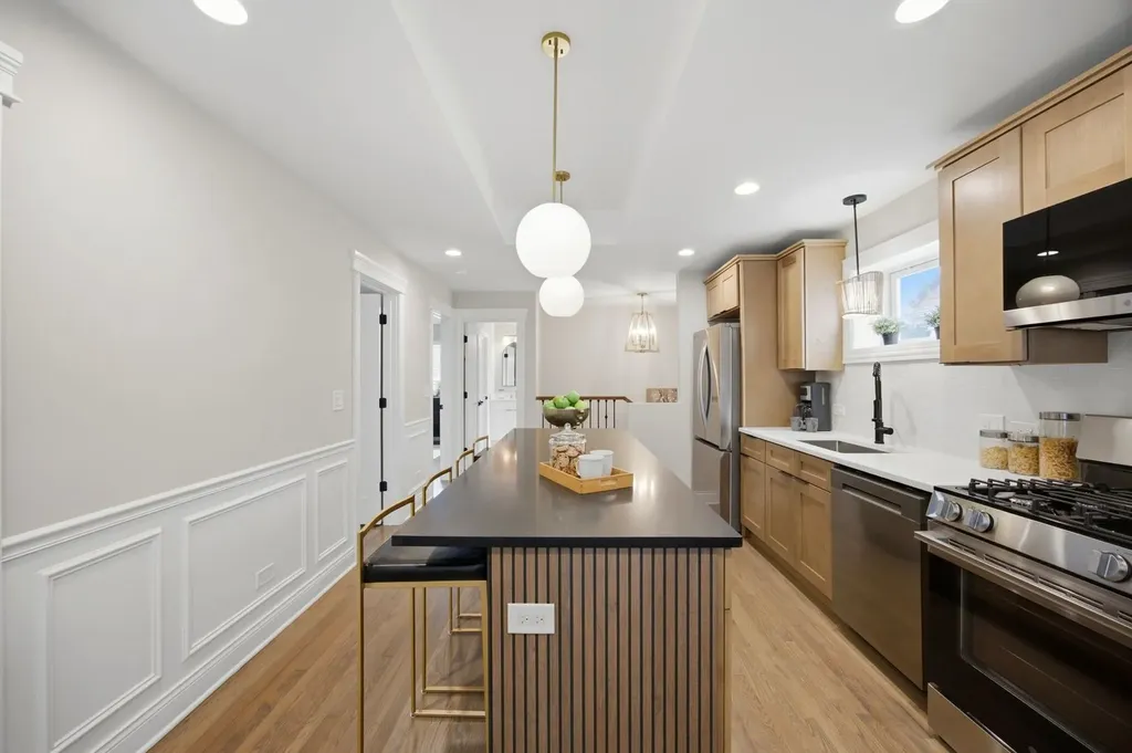 9118 South Wallace Street Chicago IL 60620