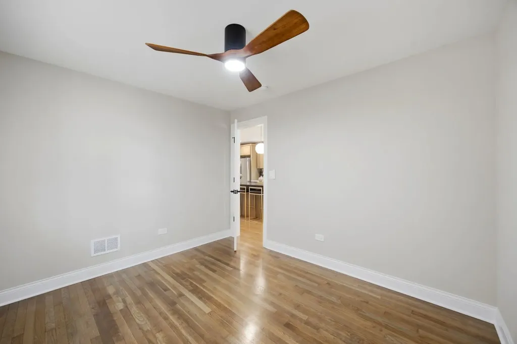 9118 South Wallace Street Chicago IL 60620