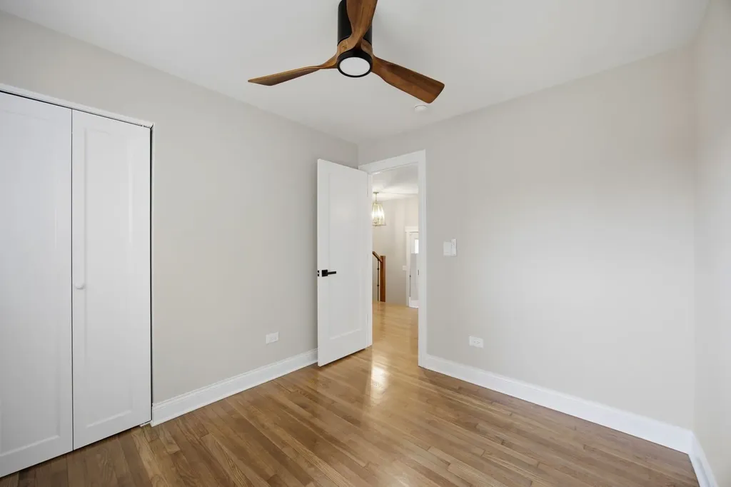9118 South Wallace Street Chicago IL 60620