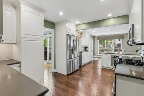 1705 Glenview Avenue Park Ridge IL 60068