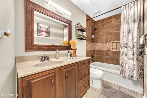 2913 Vimy Ridge Drive Joliet IL 60435