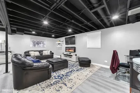 2913 Vimy Ridge Drive Joliet IL 60435