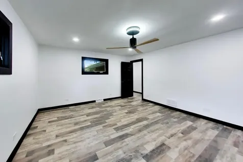 1619 Elizabeth Avenue North Chicago IL 60064