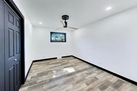 1619 Elizabeth Avenue North Chicago IL 60064