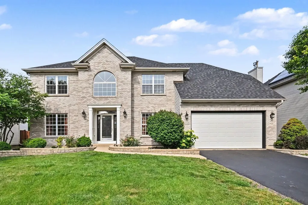 2095 Rockland Drive Aurora IL 60503