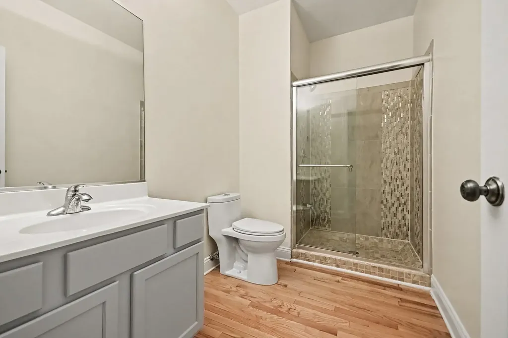 2095 Rockland Drive Aurora IL 60503
