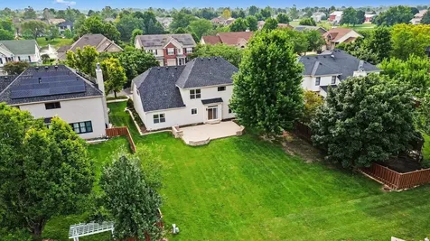 2095 Rockland Drive Aurora IL 60503