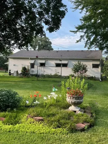 918 West Main Street Genoa IL 60135