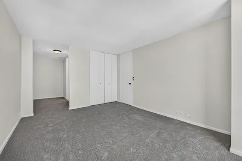 2650 North Lakeview Avenue Chicago IL 60614