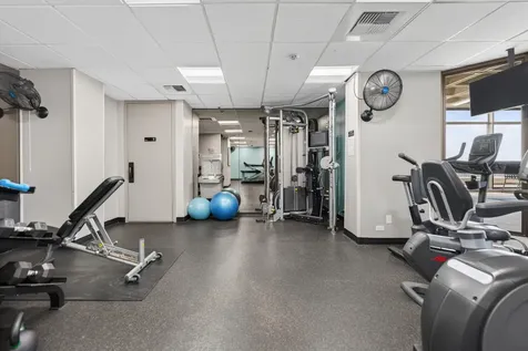 2650 North Lakeview Avenue Chicago IL 60614