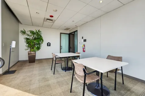 2650 North Lakeview Avenue Chicago IL 60614
