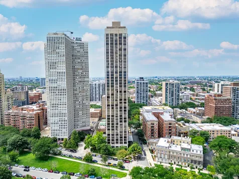 2650 North Lakeview Avenue Chicago IL 60614
