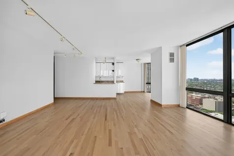 2650 North Lakeview Avenue Chicago IL 60614