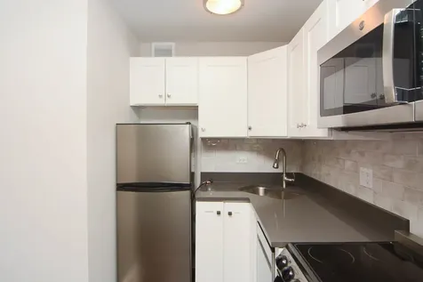 640 West Wrightwood Avenue Chicago IL 60614