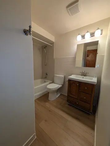 4343 West 63rd Street Chicago IL 60629