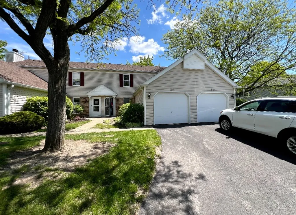 2637 Oakshire Court Aurora IL 60502