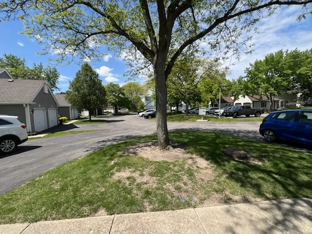 2637 Oakshire Court Aurora IL 60502