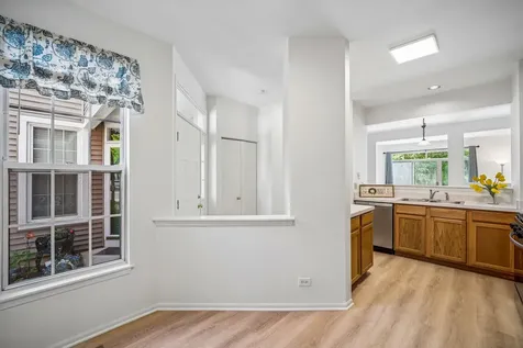 20 Arbordale Court Algonquin IL 60102