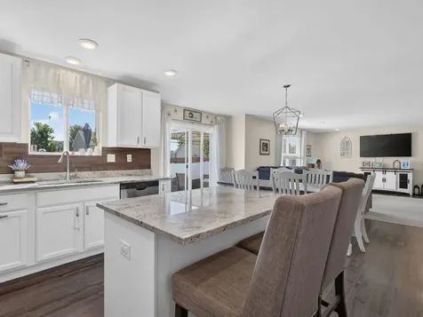 1914 Eagle Drive Morris IL 60450