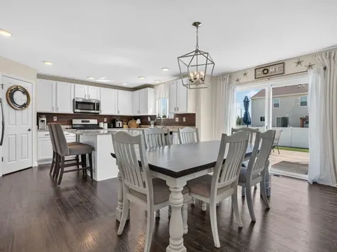 1914 Eagle Drive Morris IL 60450