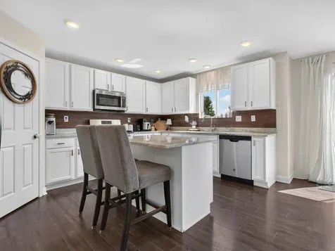 1914 Eagle Drive Morris IL 60450