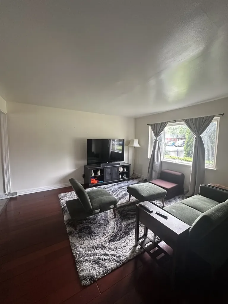 1388 Monomoy Street Aurora IL 60506