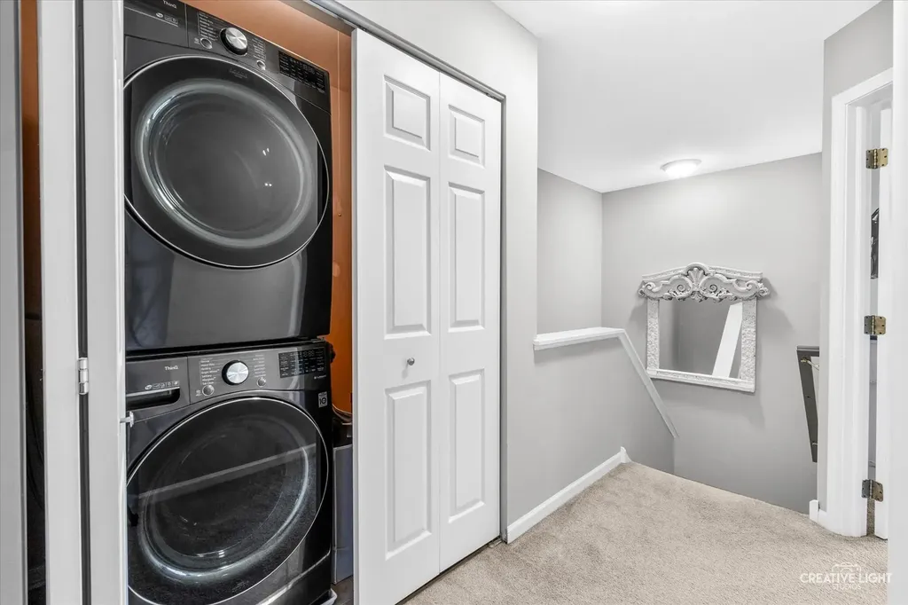 2430 Courtyard Circle Aurora IL 60506