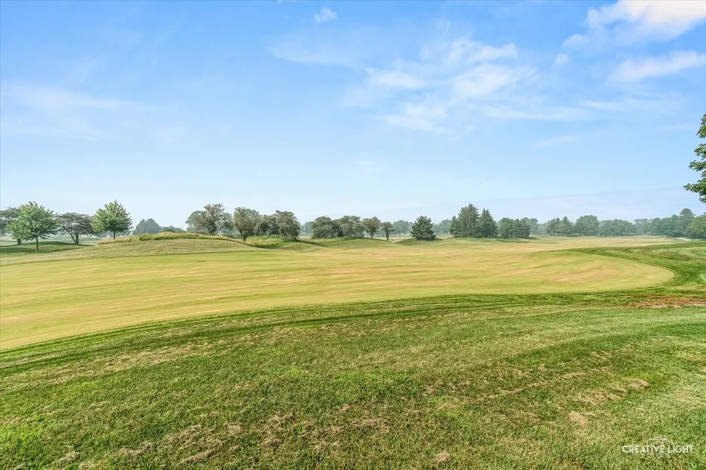 2430 Courtyard Circle Aurora IL 60506