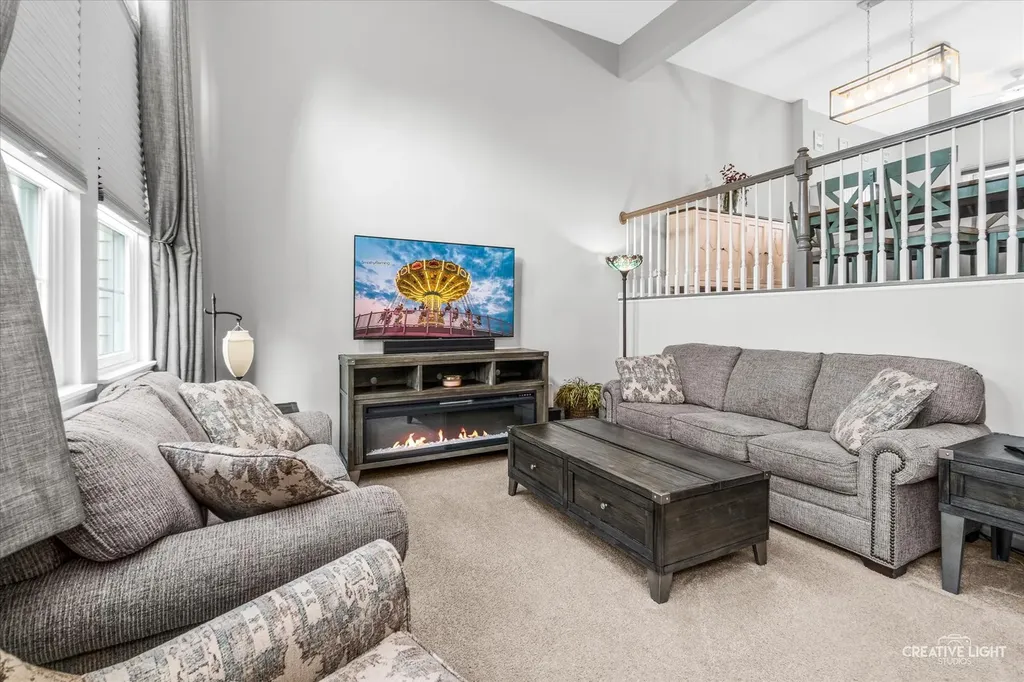 2430 Courtyard Circle Aurora IL 60506