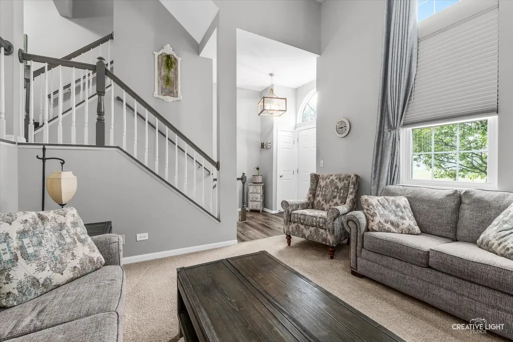 2430 Courtyard Circle Aurora IL 60506