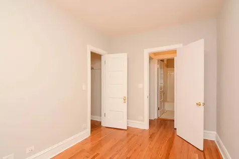 4708 North Racine Avenue Chicago IL 60640