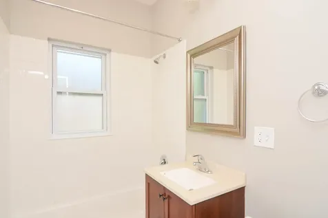 4708 North Racine Avenue Chicago IL 60640
