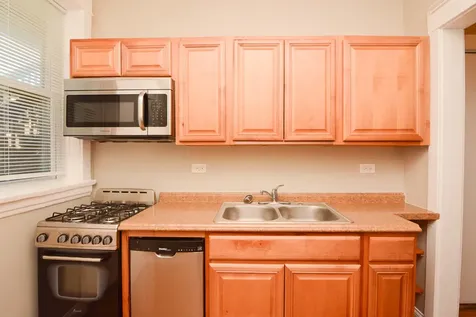 4708 North Racine Avenue Chicago IL 60640