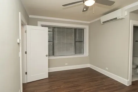 817 West Lakeside Place Chicago IL 60640