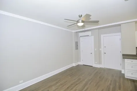 817 West Lakeside Place Chicago IL 60640