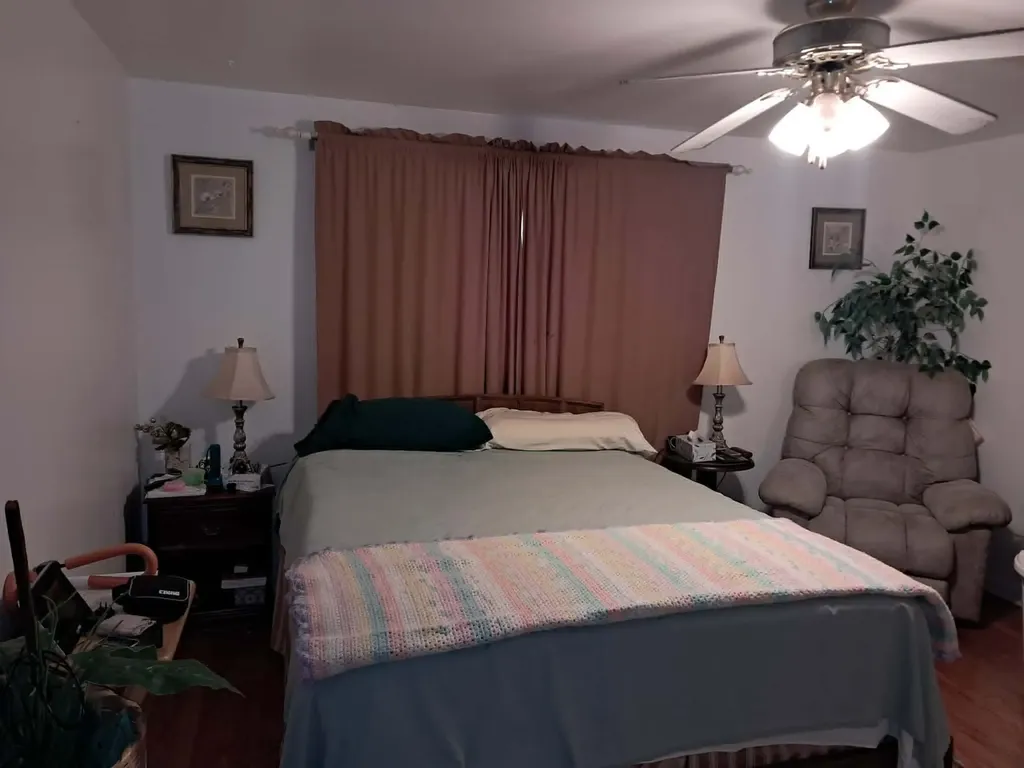 1236 East 85th Street Chicago IL 60619
