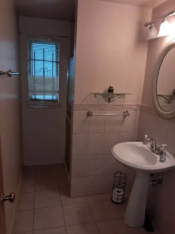 1236 East 85th Street Chicago IL 60619