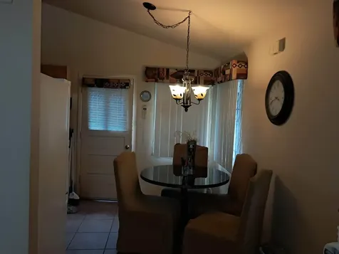 1236 East 85th Street Chicago IL 60619