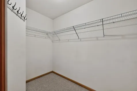 536 Clayton Circle Sycamore IL 60178