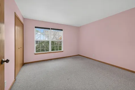 536 Clayton Circle Sycamore IL 60178