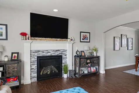 1402 Railside Drive Gibson City IL 60936