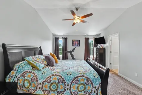 1402 Railside Drive Gibson City IL 60936