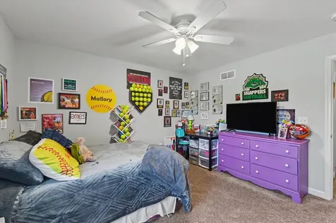 1402 Railside Drive Gibson City IL 60936