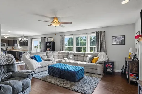 1402 Railside Drive Gibson City IL 60936