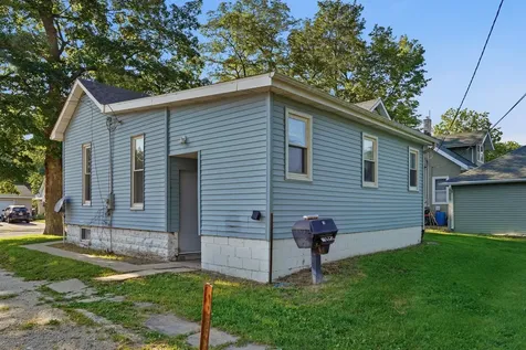 608 Avenue E Sterling IL 61081