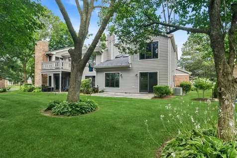 1422 James Court Libertyville IL 60048