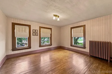 4N768 Old La Fox Road St. Charles IL 60175