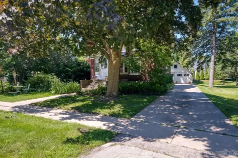 4N768 Old La Fox Road St. Charles IL 60175