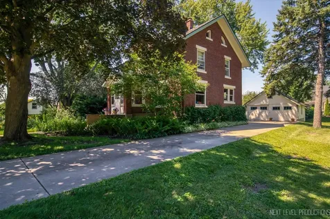 4N768 Old La Fox Road St. Charles IL 60175