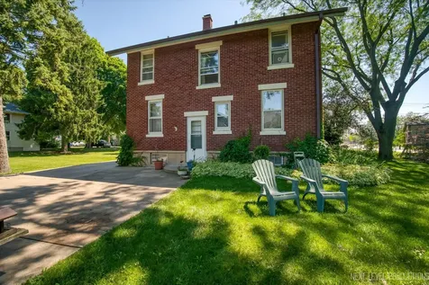 4N768 Old La Fox Road St. Charles IL 60175